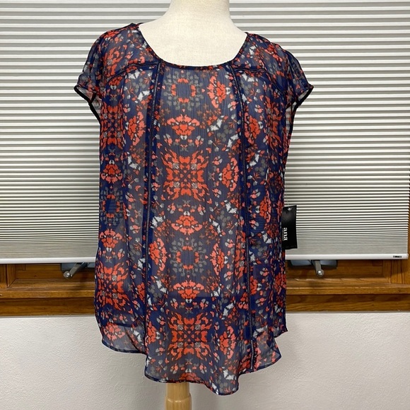 a.n.a. A New Approach NWT Blue Red Floral Sheer Blouse Size XL - Picture 1 of 11